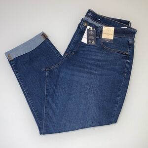NWT St.Johns Bay Girlfriend Midrise jean sz18